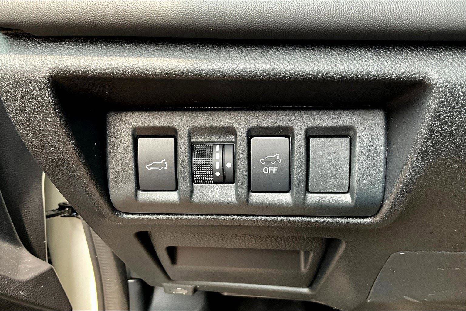 Used 2025 Subaru Outback Touring XT image 29