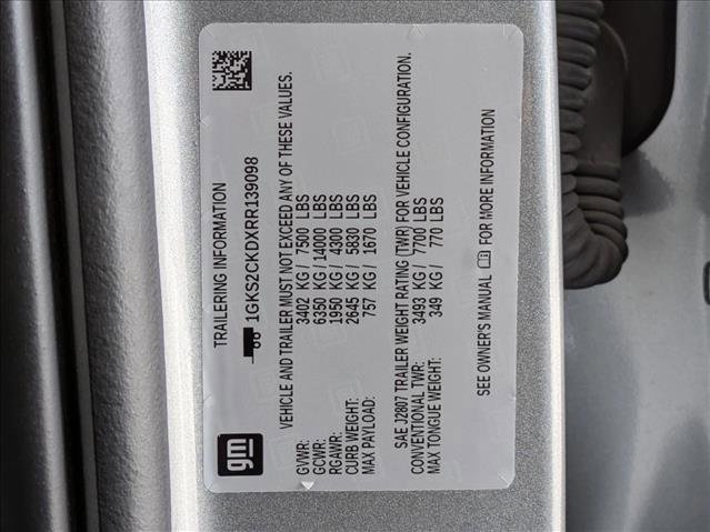 Used 2024 GMC Yukon AT4 w/ Technology Package image 28