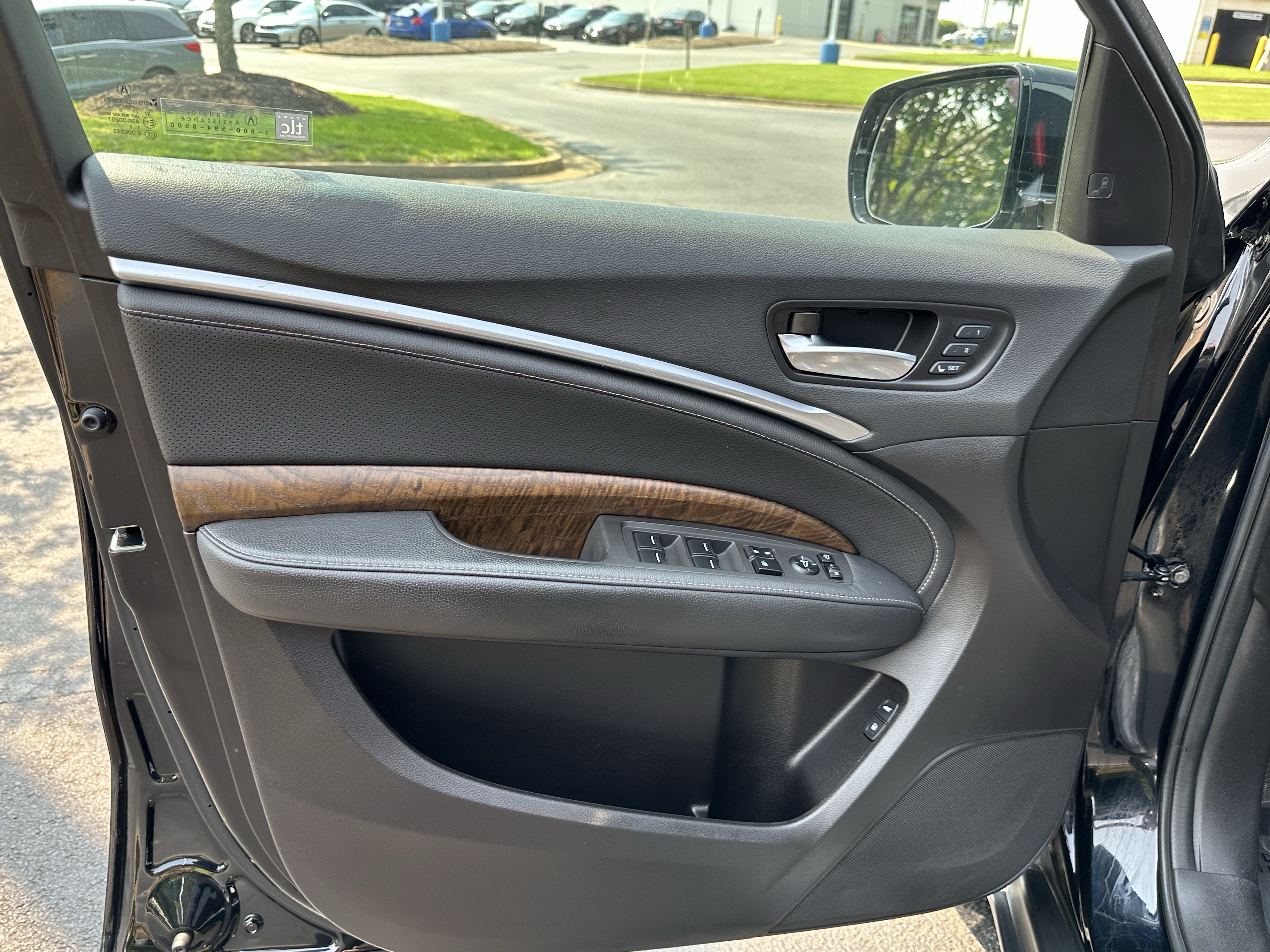 Used 2020 Acura MDX w/ Technology Package FWD image 14