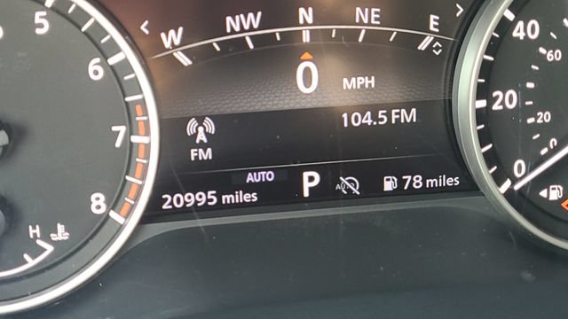 Used 2025 Nissan Pathfinder SL AWD/4WD image 15
