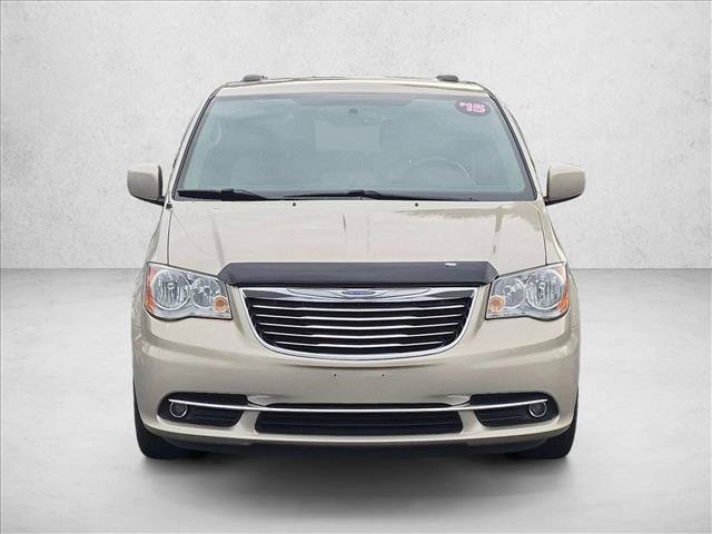 Used 2015 Chrysler Town & Country Touring FWD image 2