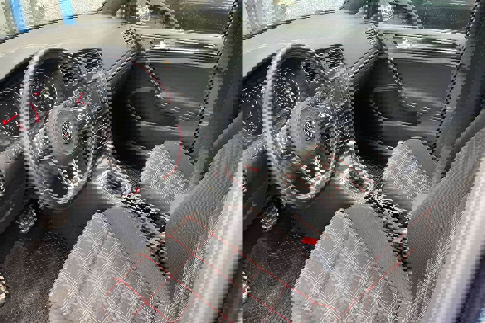 Used 2017 Volkswagen GTI Sport image 9