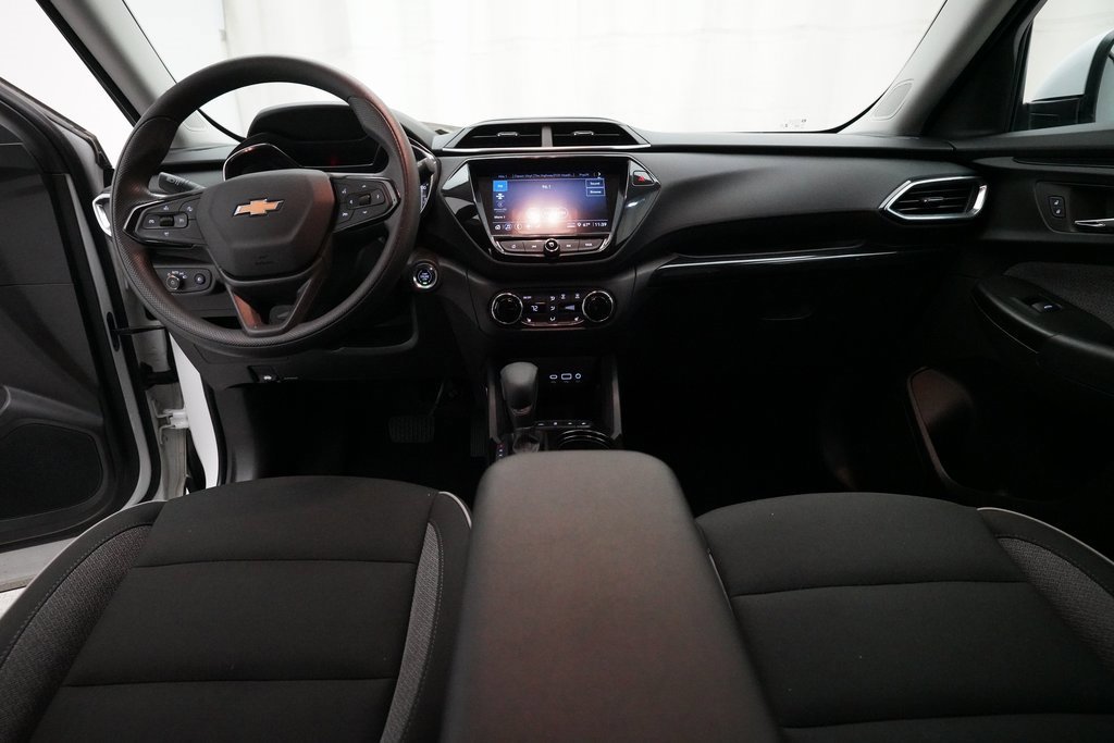 Certified 2023 Chevrolet TrailBlazer LT w/ Convenience Package image 5