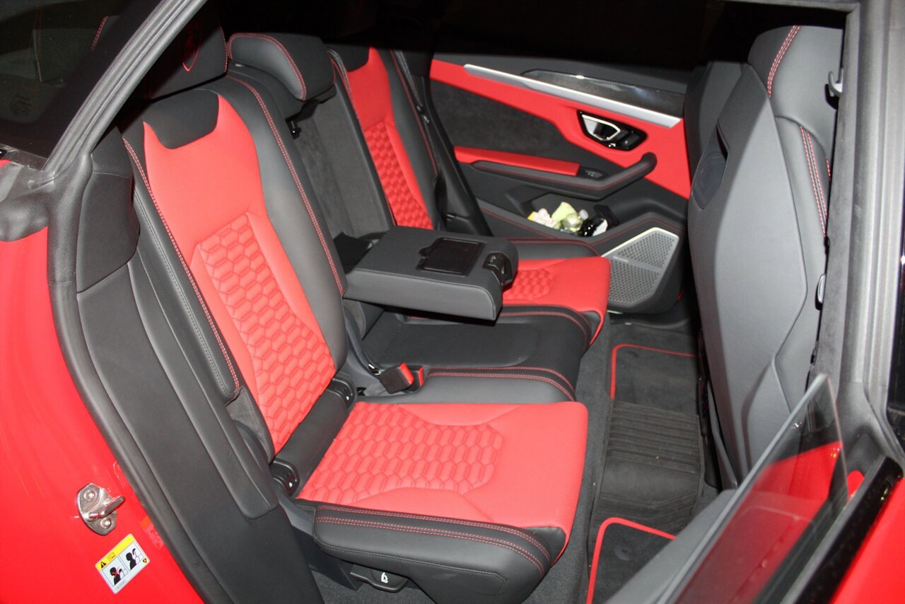 Used 2019 Lamborghini Urus image 26