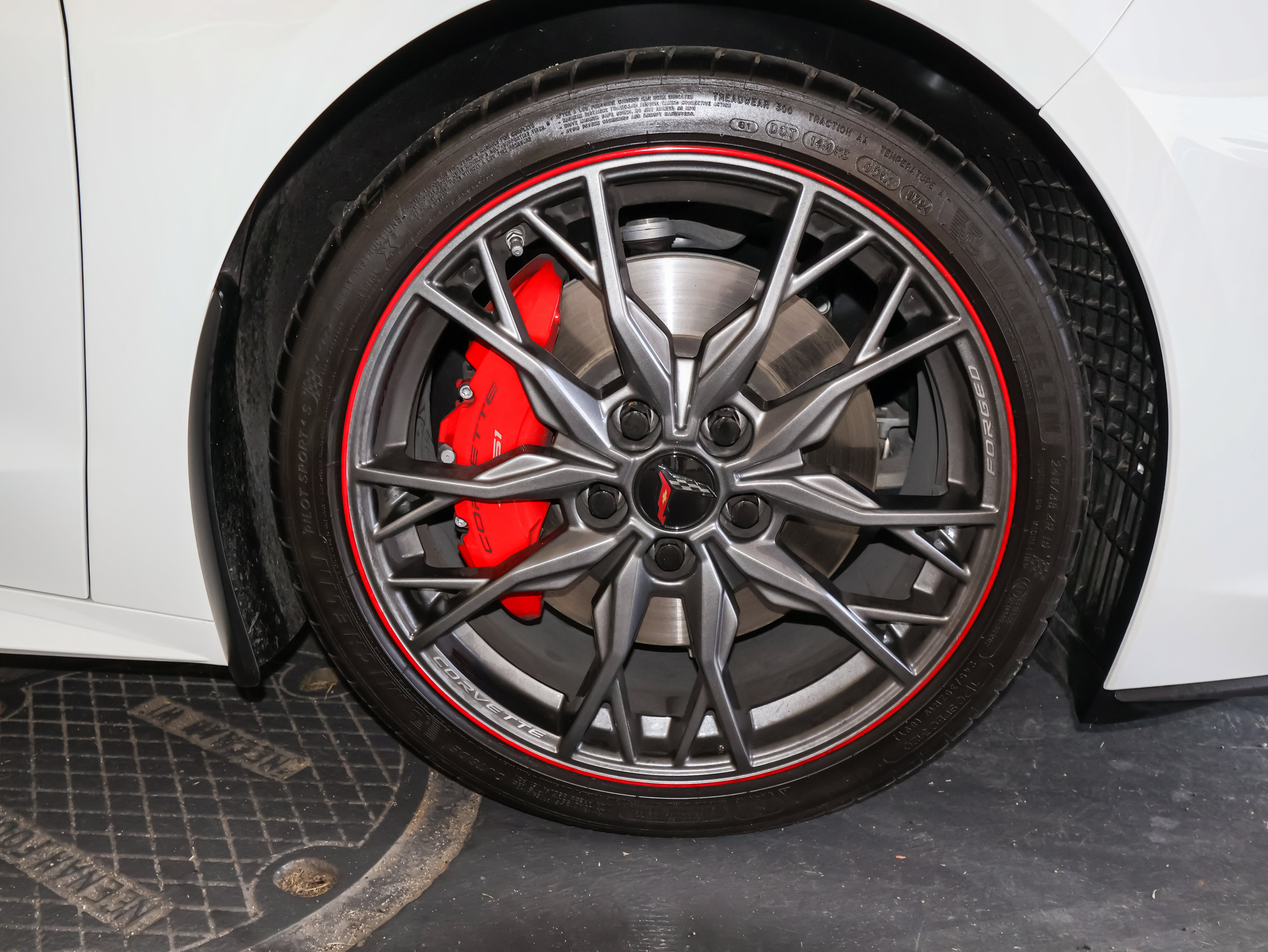 Used 2024 Chevrolet Corvette Stingray Preferred Conv w/ Z51 Performance Package RWD image 44