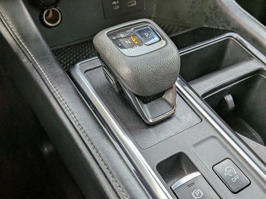 Used 2022 Nissan Pathfinder SV image 15