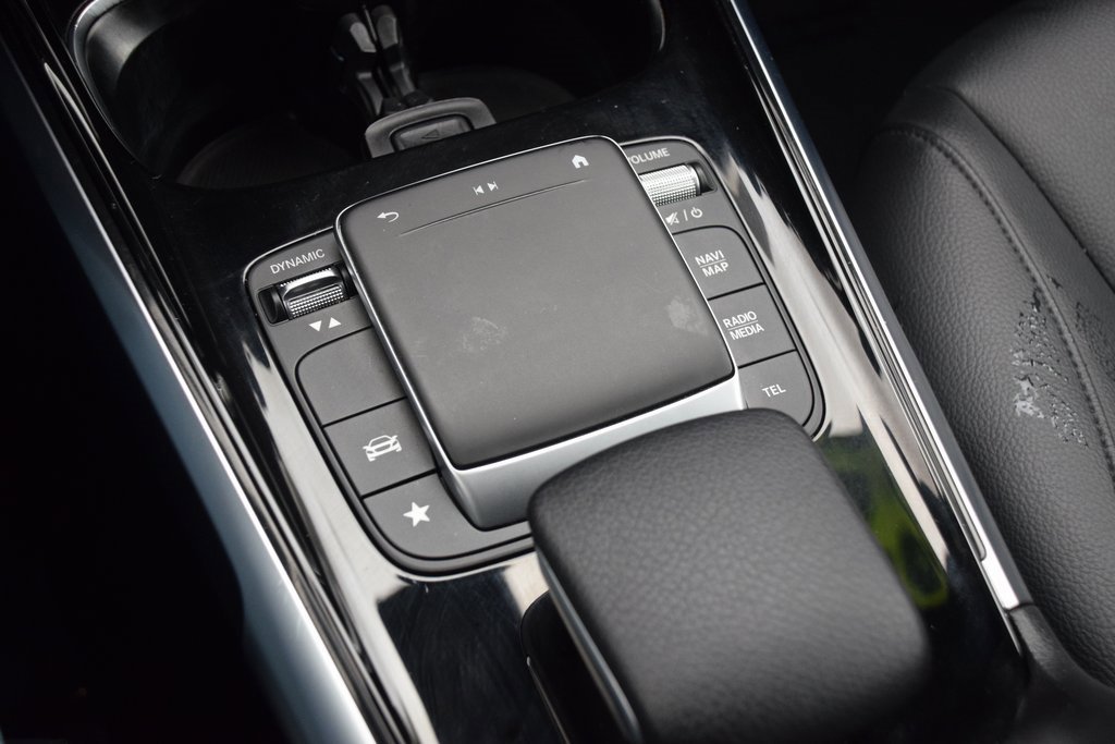 Certified 2022 Mercedes-Benz GLB 250 image 26