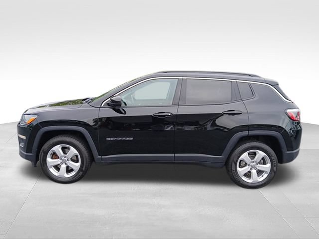 Used 2019 Jeep Compass Latitude AWD/4WD image 3
