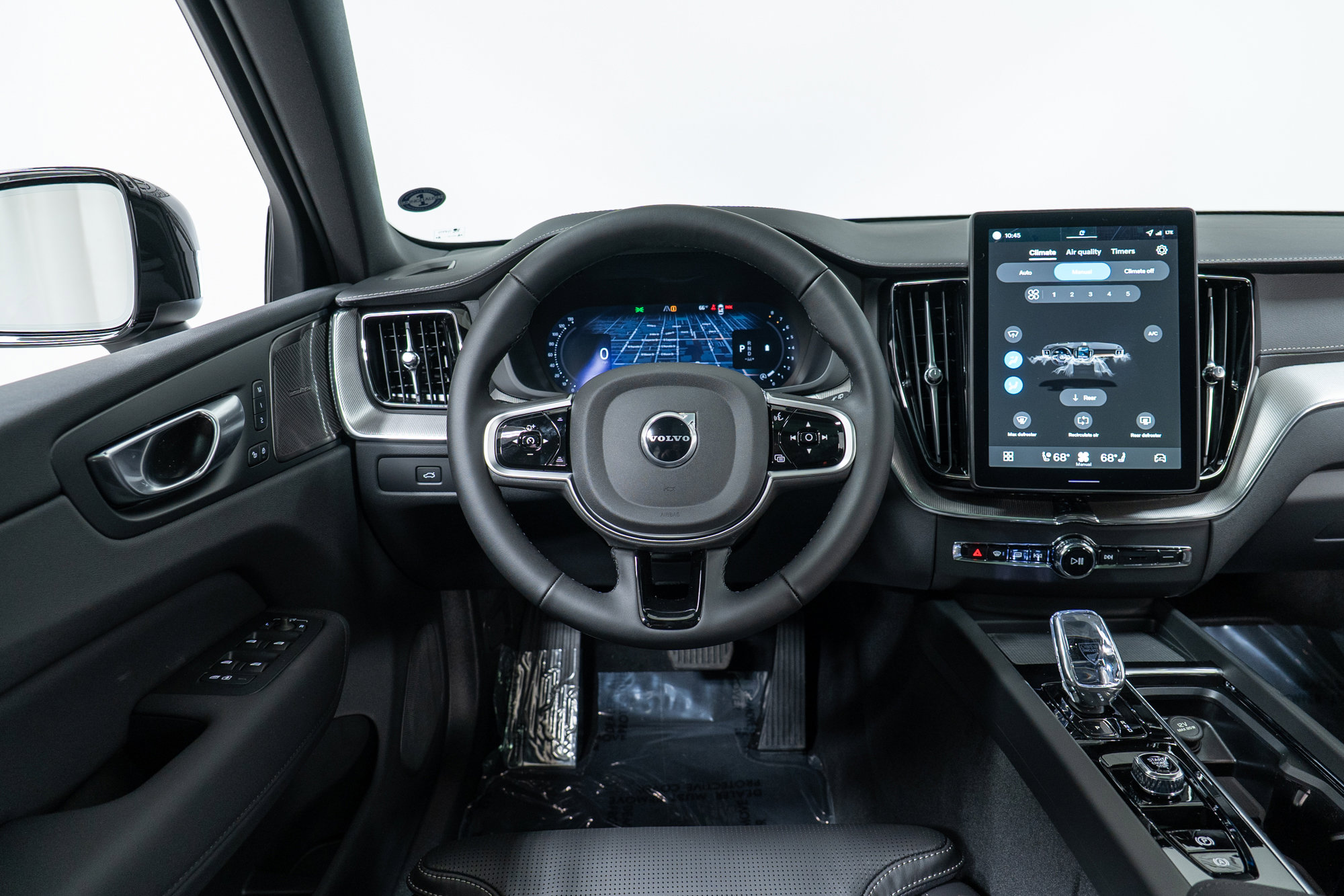 New 2026 Volvo XC60 B5 Ultra w/ Climate Package image 17