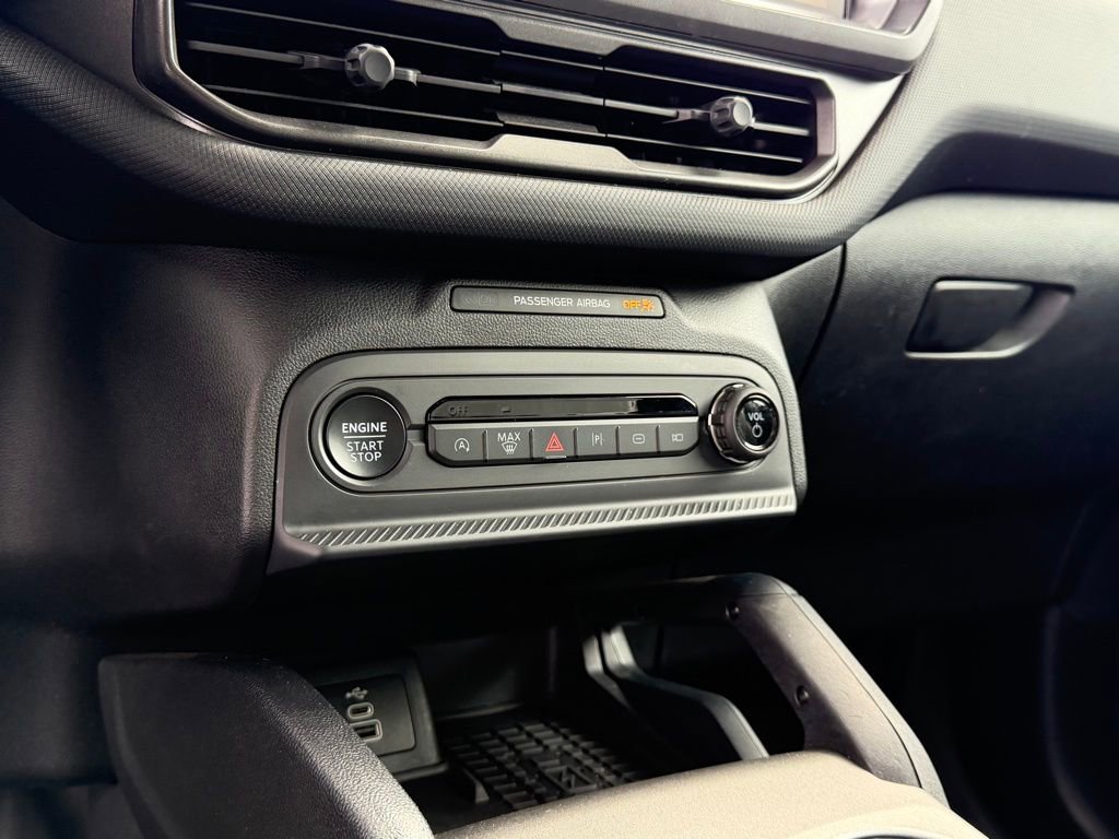 Used 2025 Ford Bronco Sport Badlands image 37