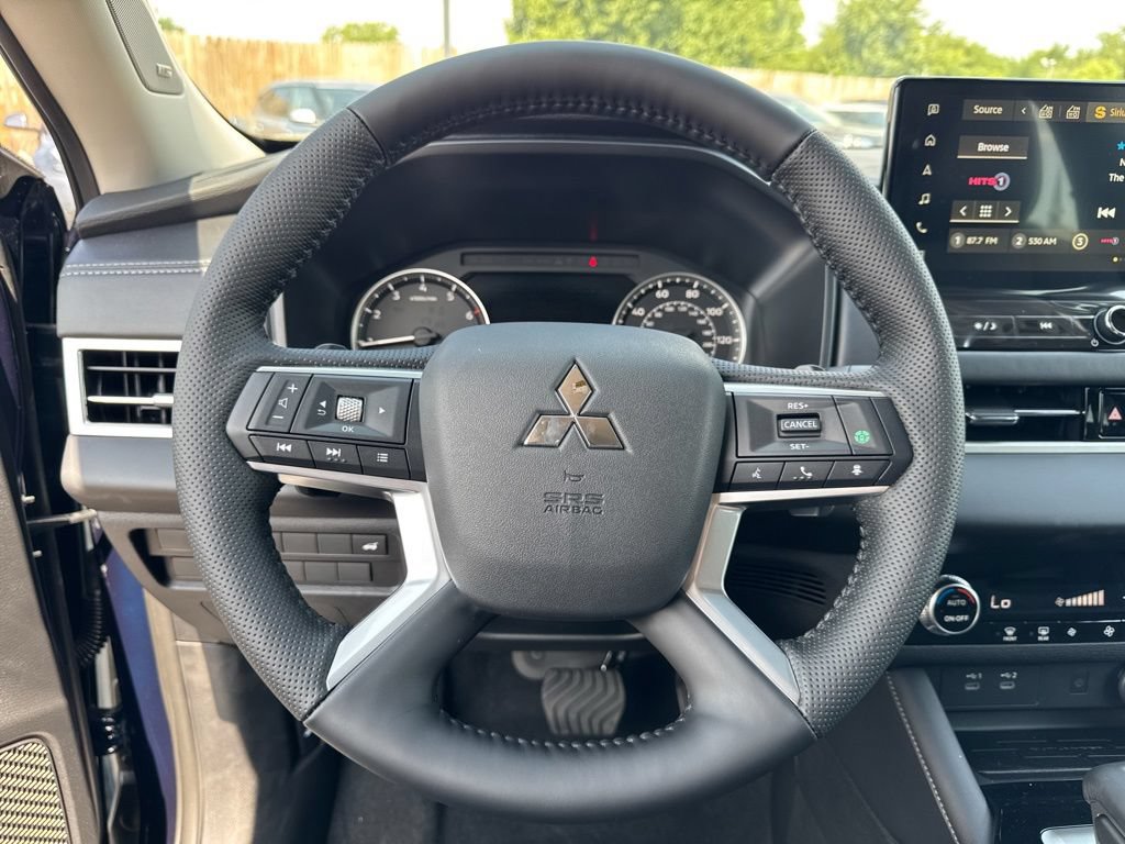 New 2026 Mitsubishi Outlander SE FWD image 8