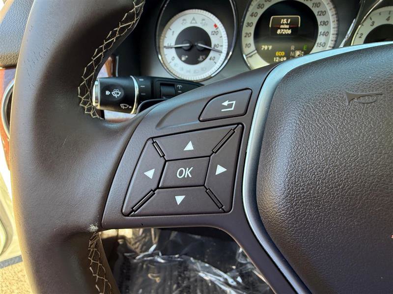 Used 2014 Mercedes-Benz GLK 350 4MATIC image 34