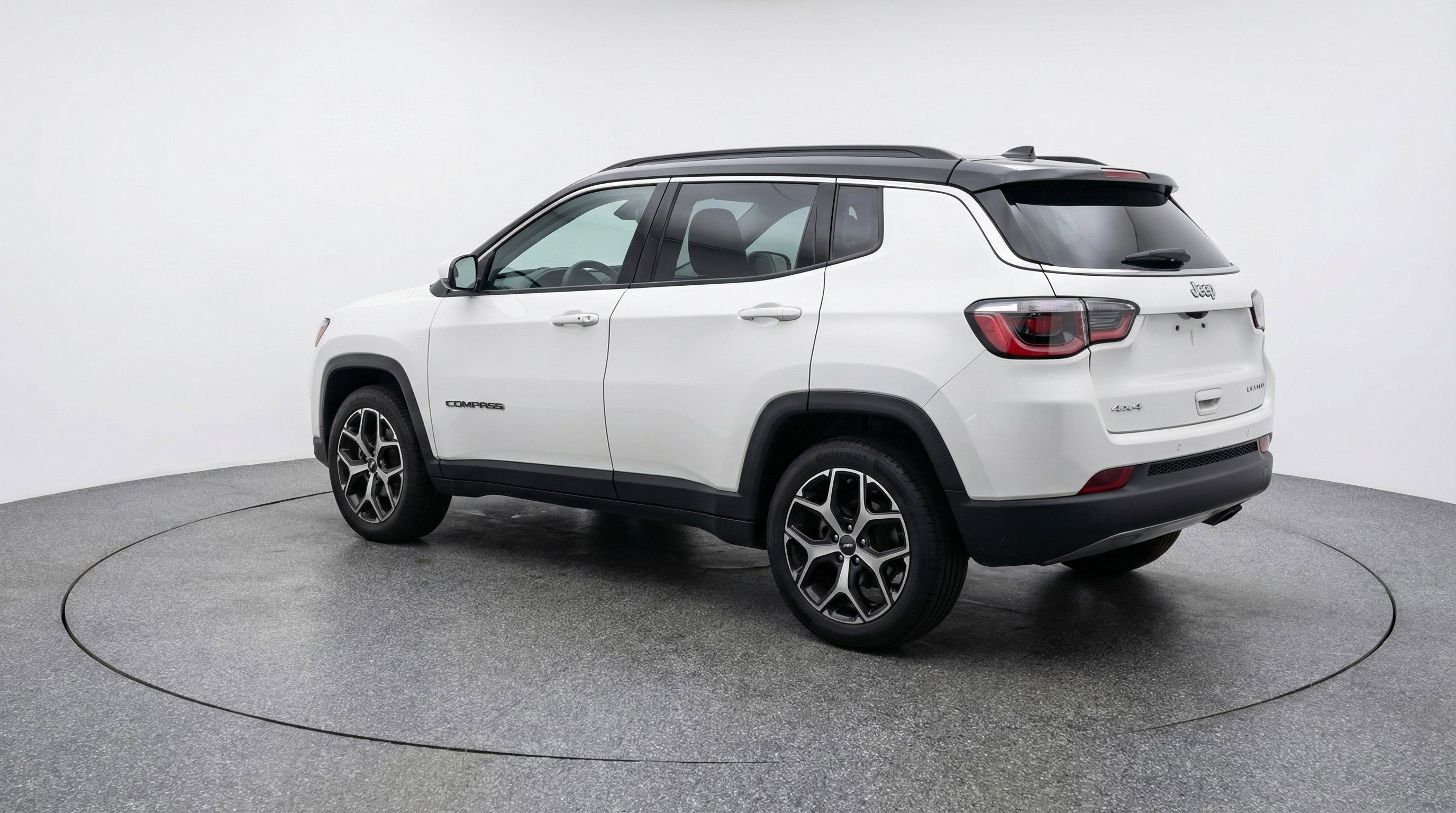 Used 2025 Jeep Compass Limited image 6