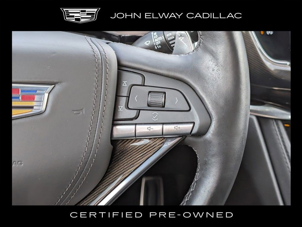 Certified 2024 Cadillac XT6 Sport w/ LPO, ONYX Package image 22