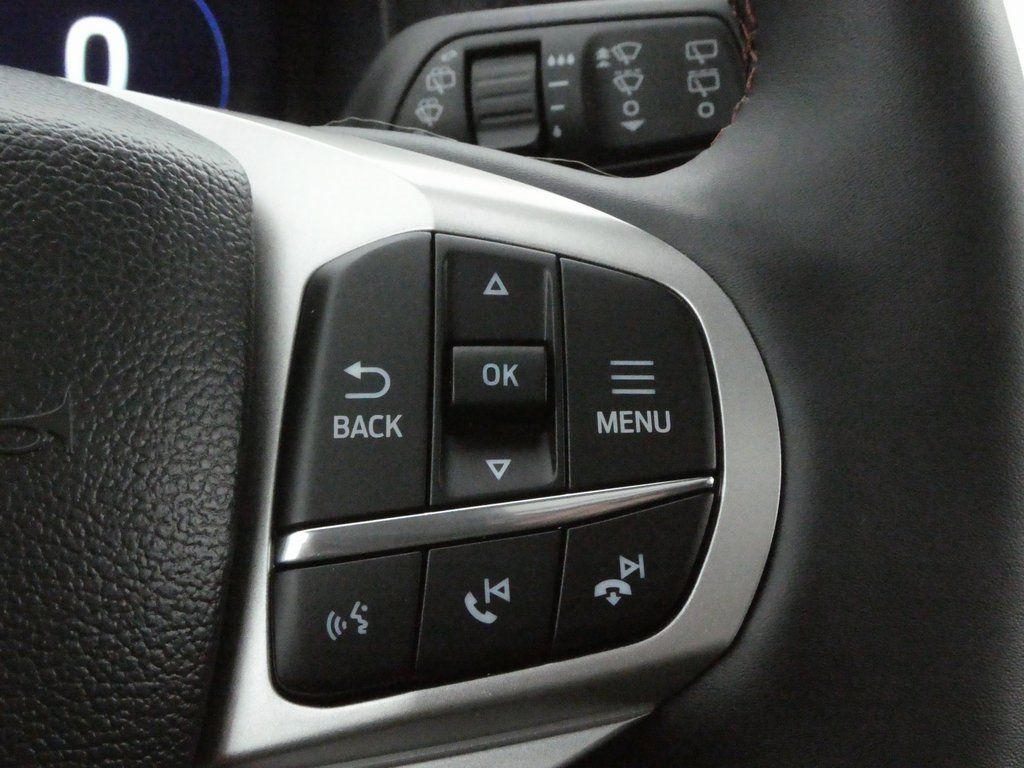 New 2025 Ford Explorer Active w/ Active Comfort Package image 13