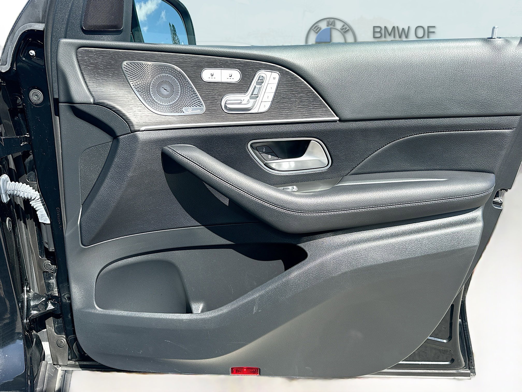 Used 2024 Mercedes-Benz GLS 450 4MATIC image 37