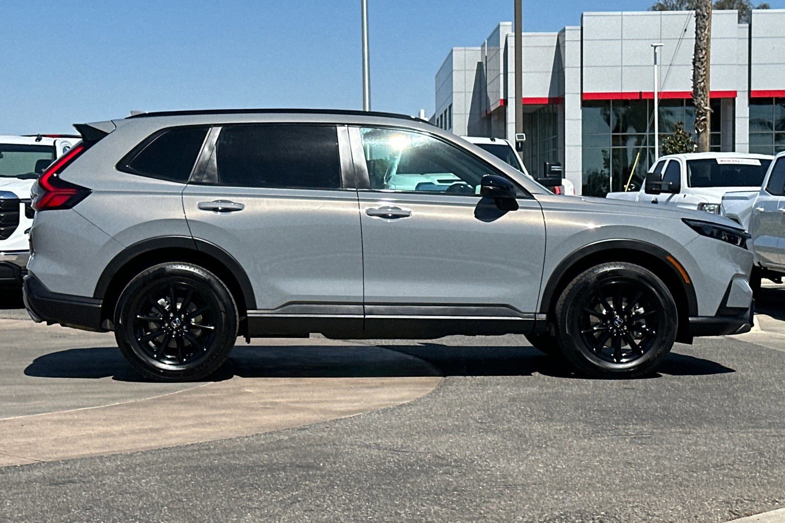 Used 2026 Honda CR-V Sport image 3