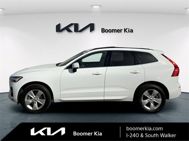 Used 2022 Volvo XC60 B5 Momentum image 8