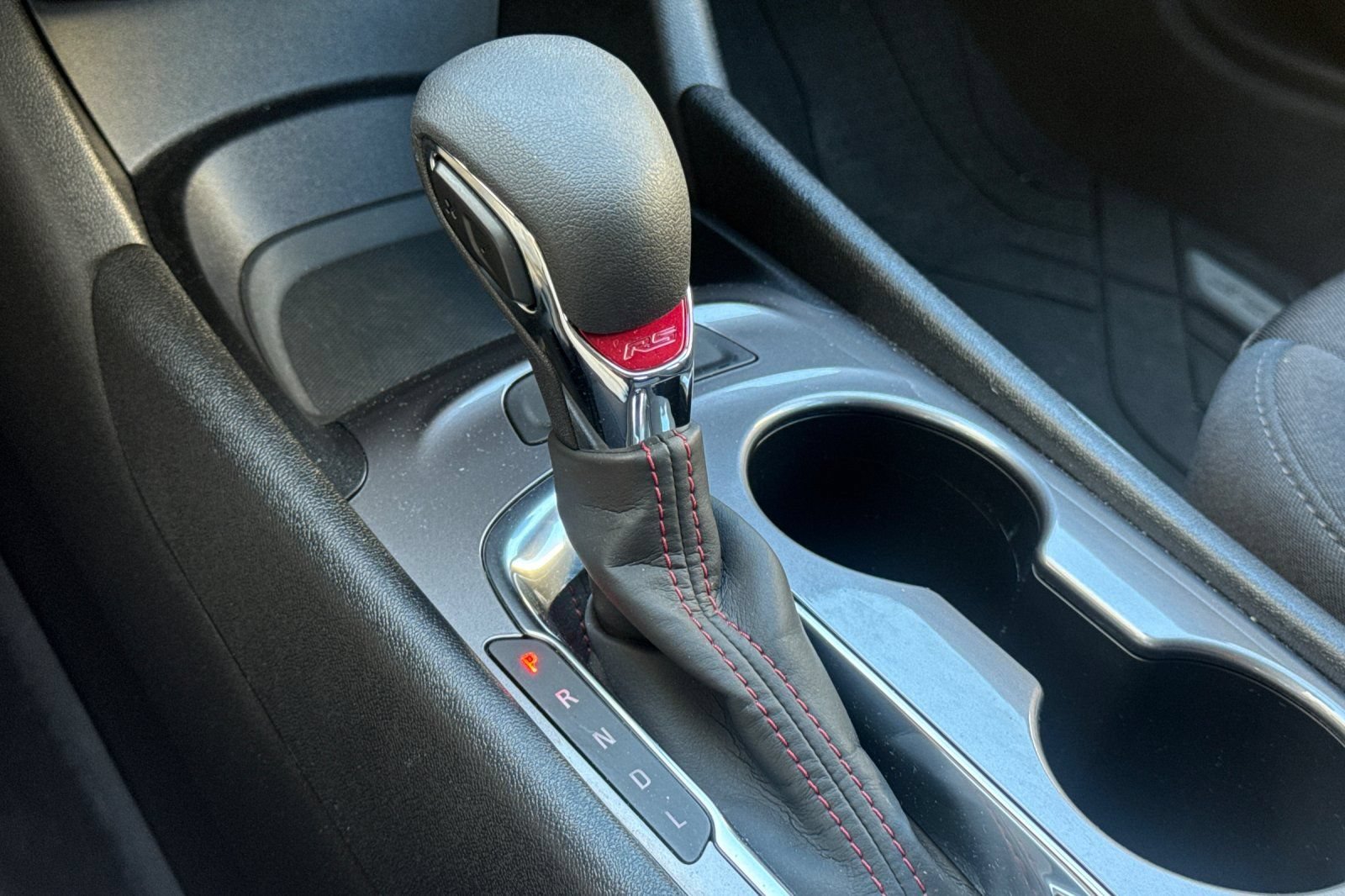 Used 2024 Chevrolet Malibu RS w/ LPO, Floor Liner Package FWD image 31