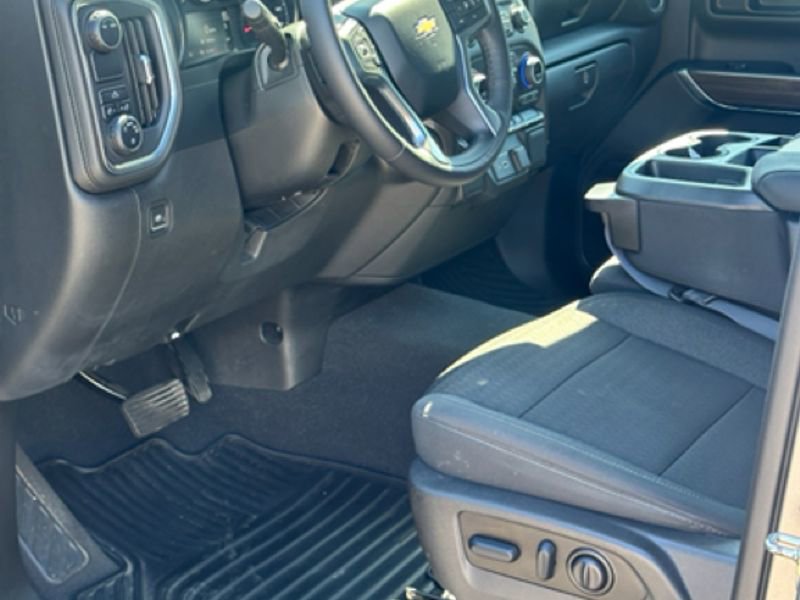 Used 2022 Chevrolet Silverado 1500 LT image 9