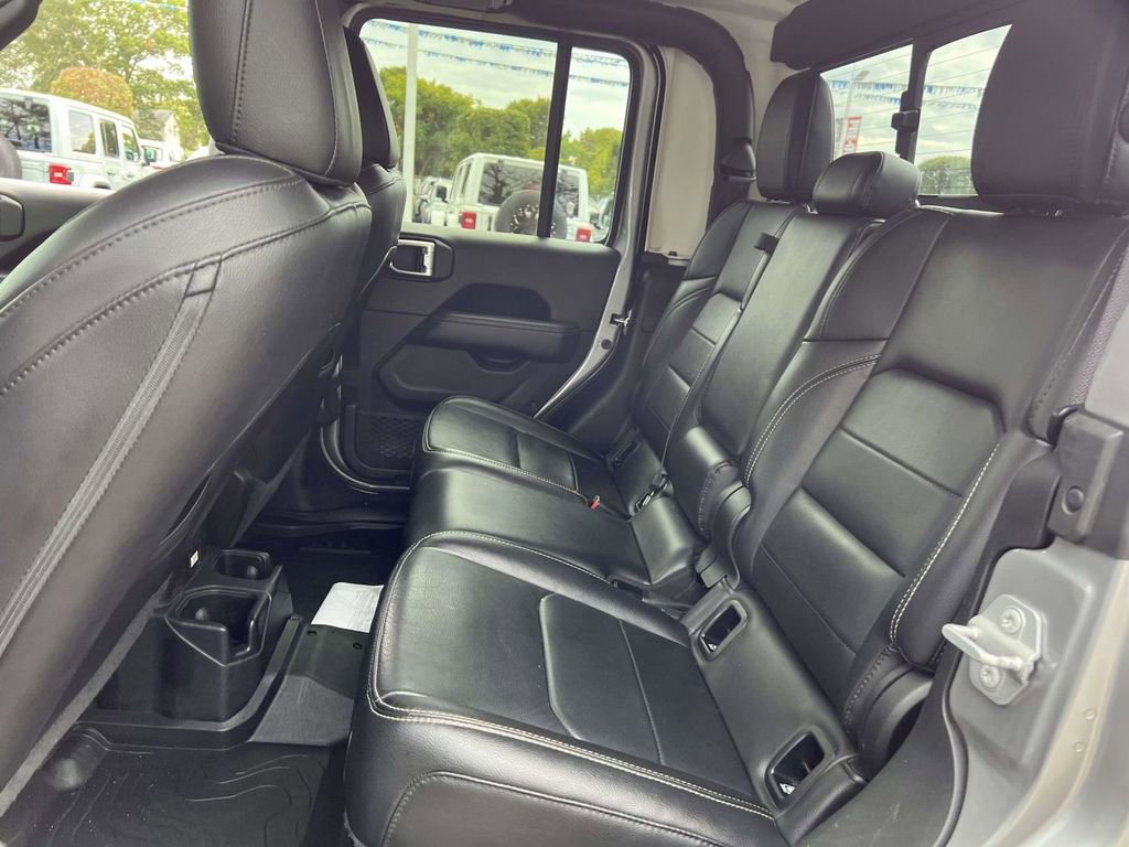 Certified 2020 Jeep Gladiator Overland image 18