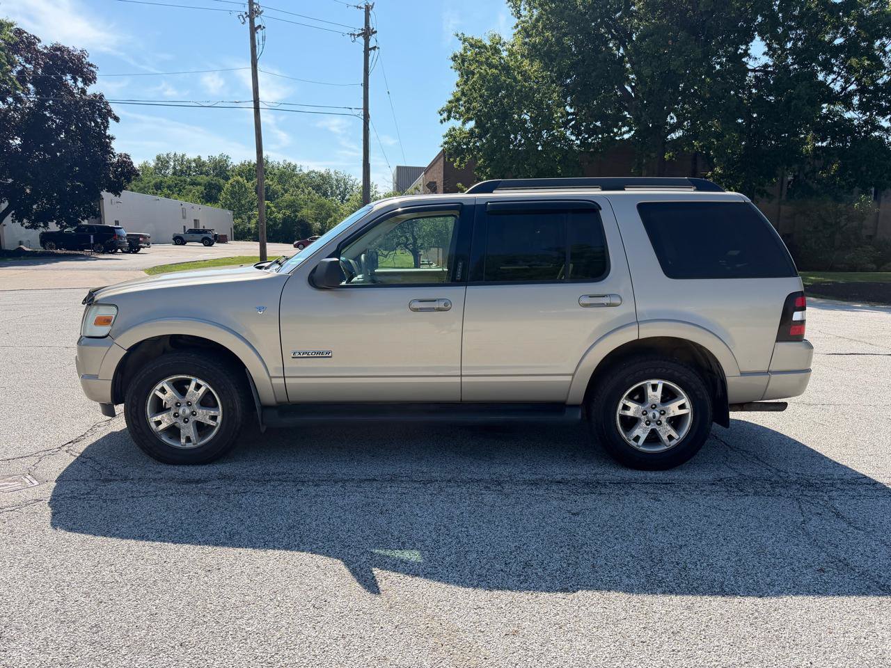 Used 2007 Ford Explorer XLT AWD/4WD image 8