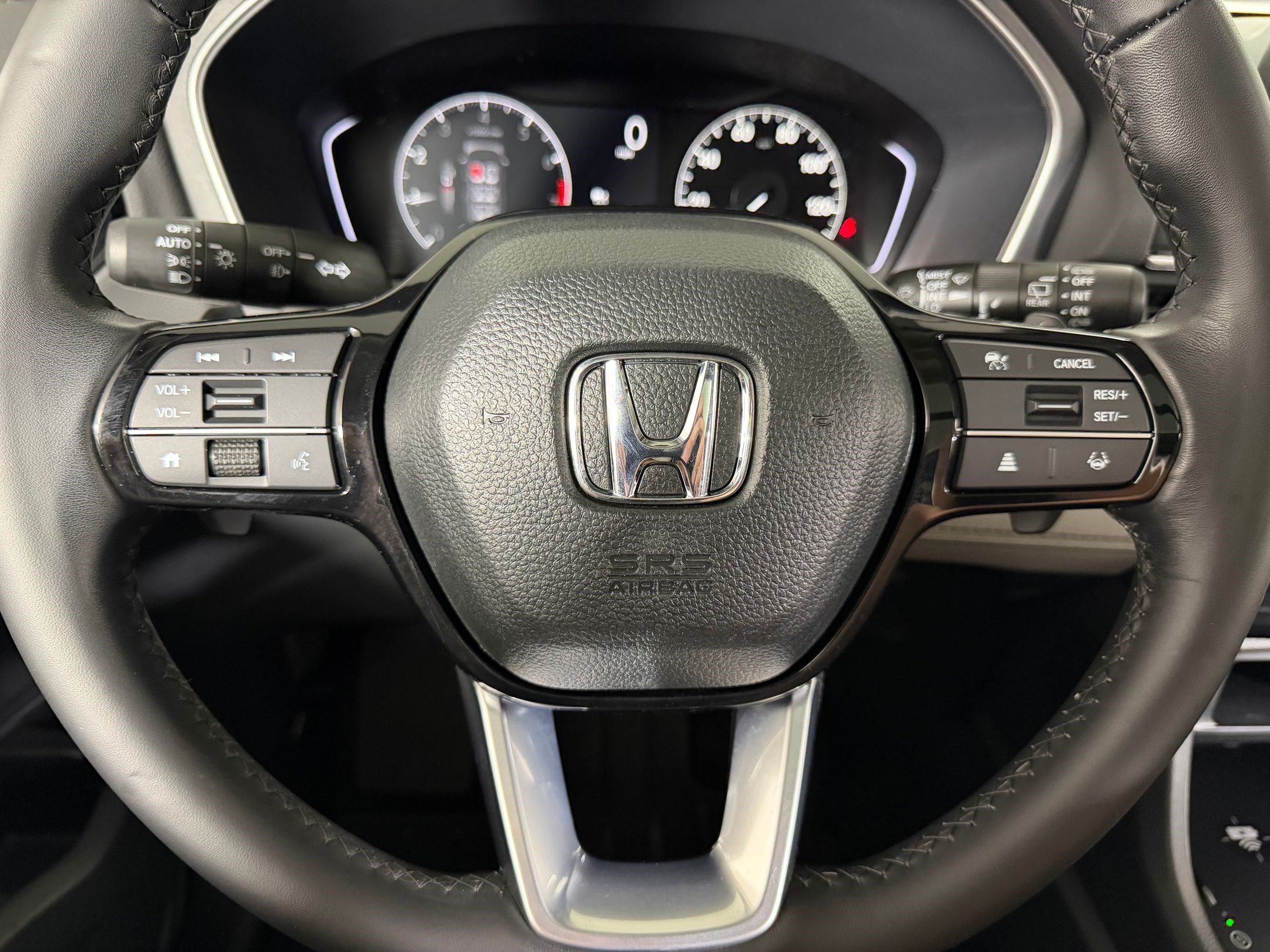 Used 2024 Honda Pilot Touring image 9