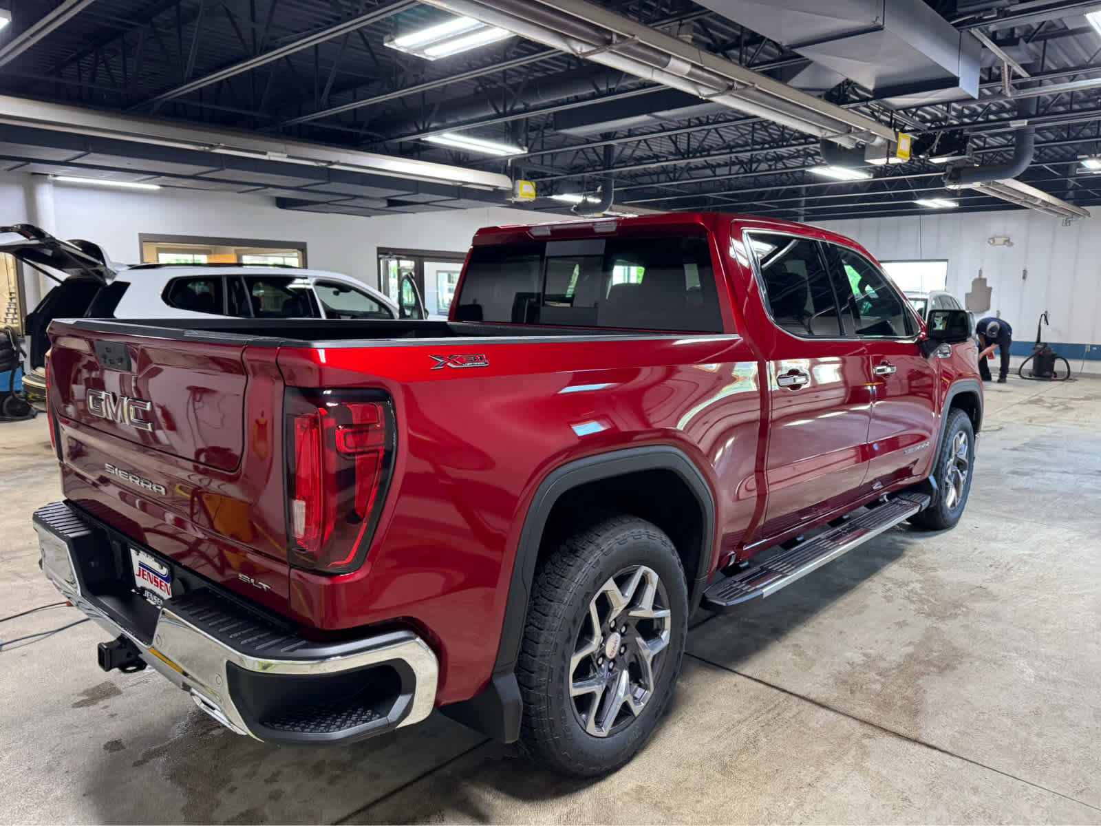 New 2026 GMC Sierra 1500 SLT w/ SLT Premium Plus Package image 4