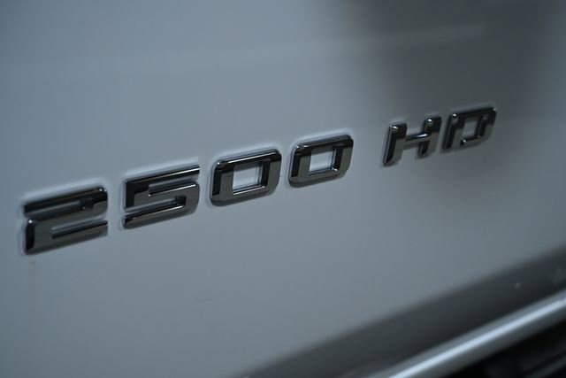 Used 2025 Chevrolet Silverado 2500 LT w/ Convenience Package image 13
