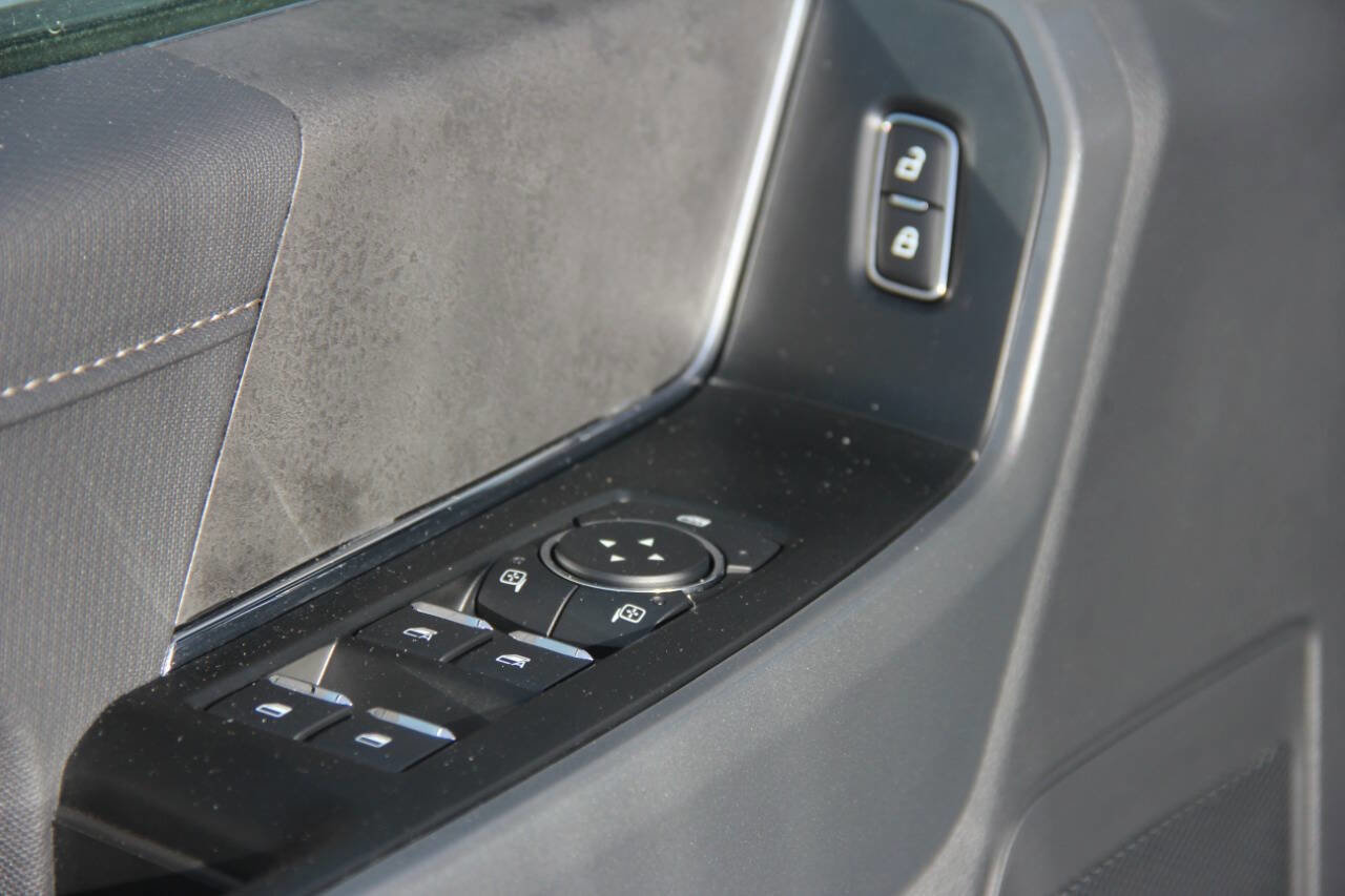 Certified 2025 Ford F150 XLT w/ Equipment Group 302A MID image 35