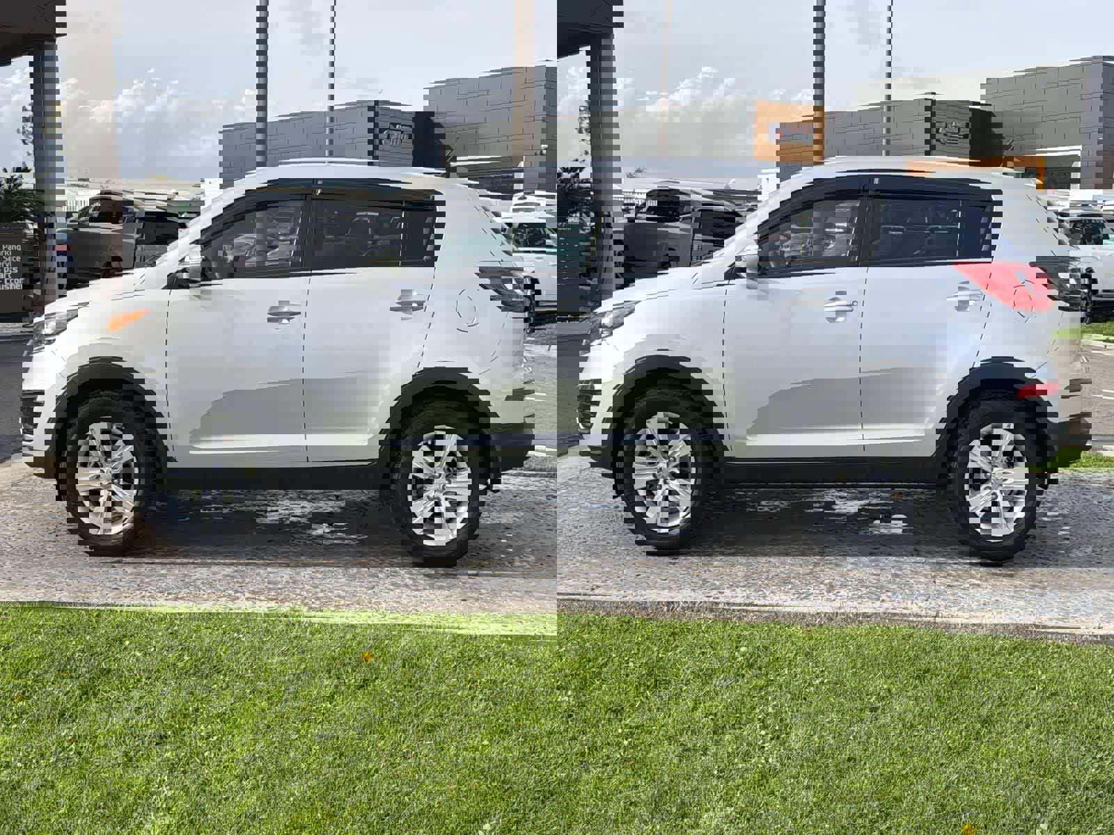 Used 2013 Kia Sportage LX image 3