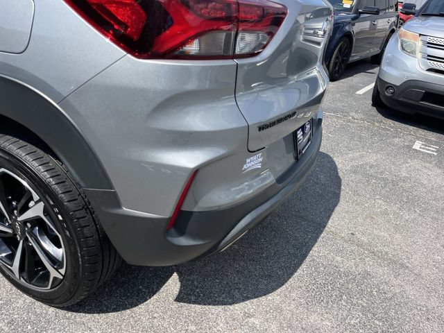 Used 2023 Chevrolet TrailBlazer RS FWD image 12
