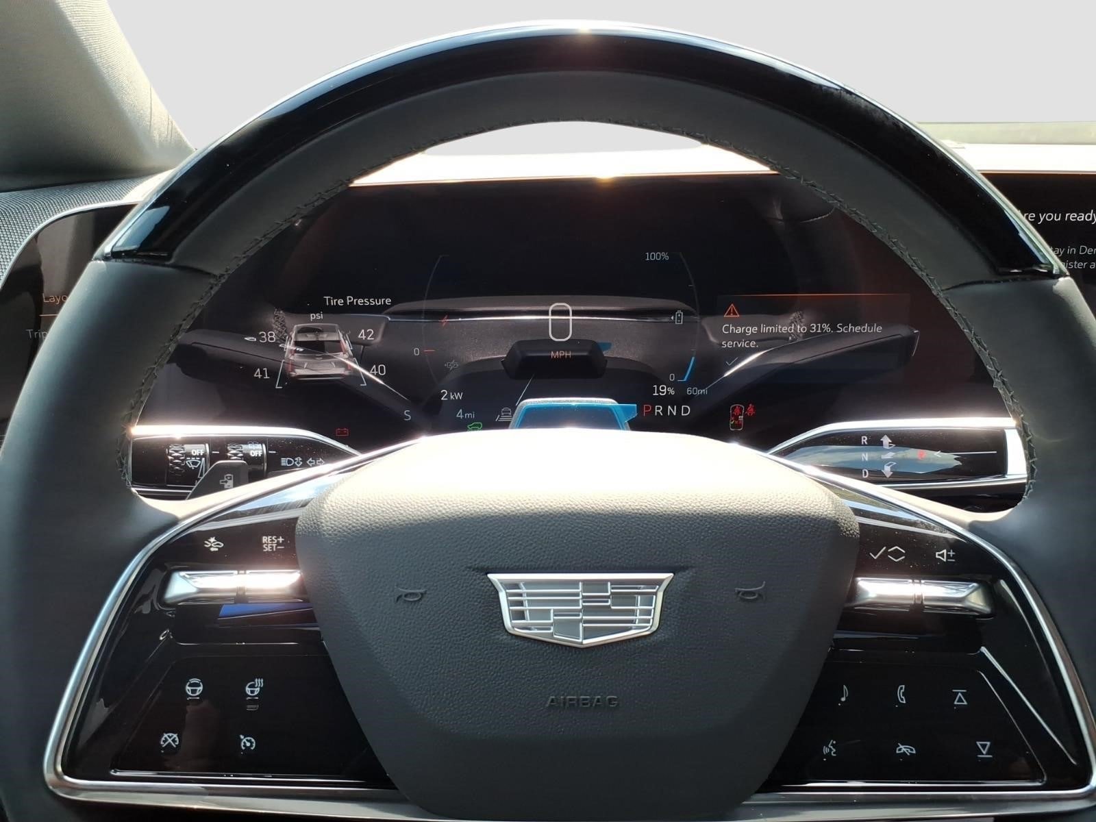 New 2027 Cadillac Optiq Luxury w/ LPO, Floor Liner Package AWD/4WD image 15