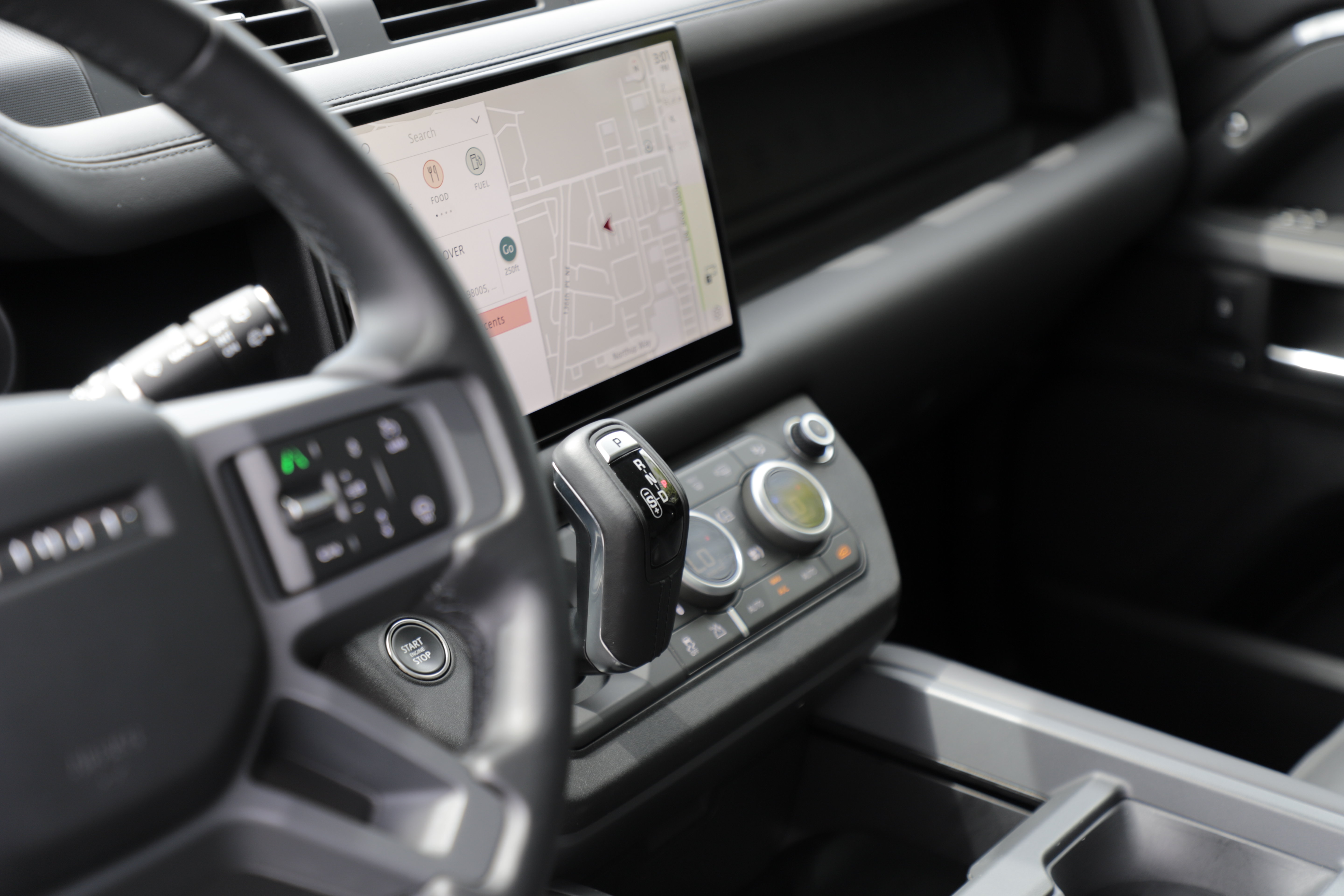 Certified 2025 Land Rover Defender 130 X-Dynamic SE AWD/4WD image 20