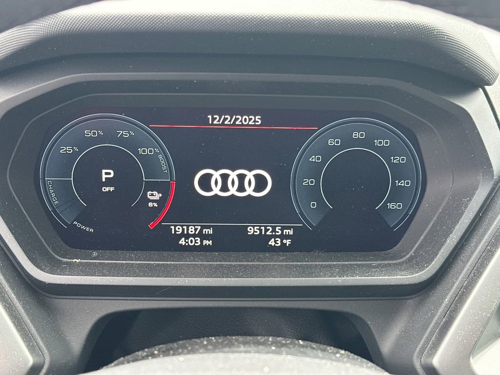 Used 2022 Audi Q4 e-tron Premium image 26