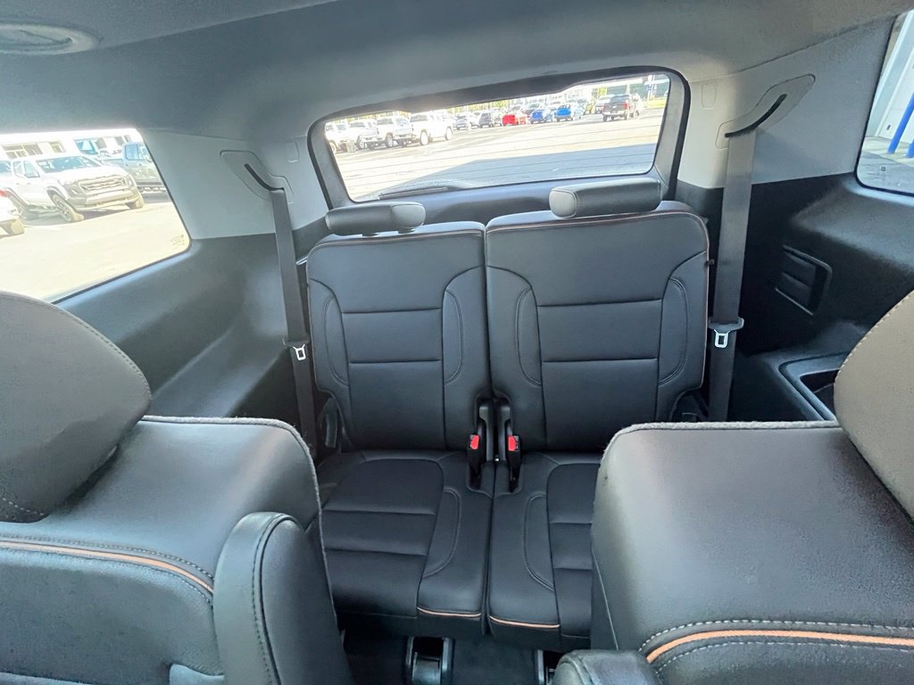 Used 2023 GMC Acadia AT4 w/ Technology Package AWD/4WD image 16