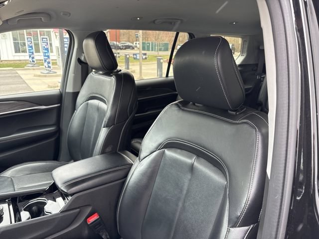 Used 2021 Jeep Grand Cherokee L Limited AWD/4WD image 15