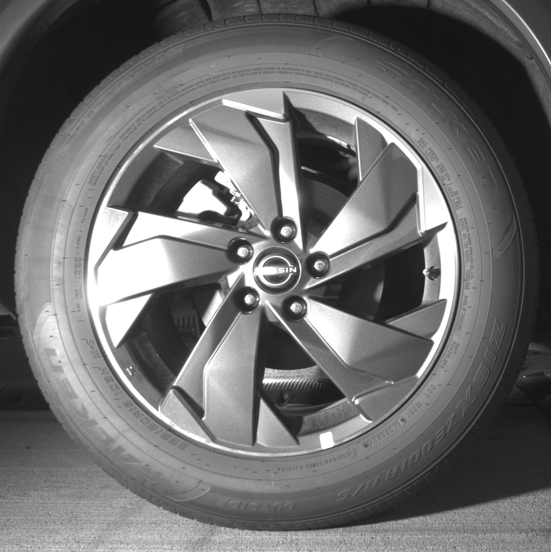 Used 2025 Nissan Rogue SV FWD image 15