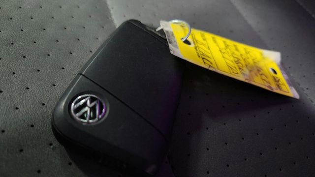 Used 2025 Volkswagen Jetta SE image 13