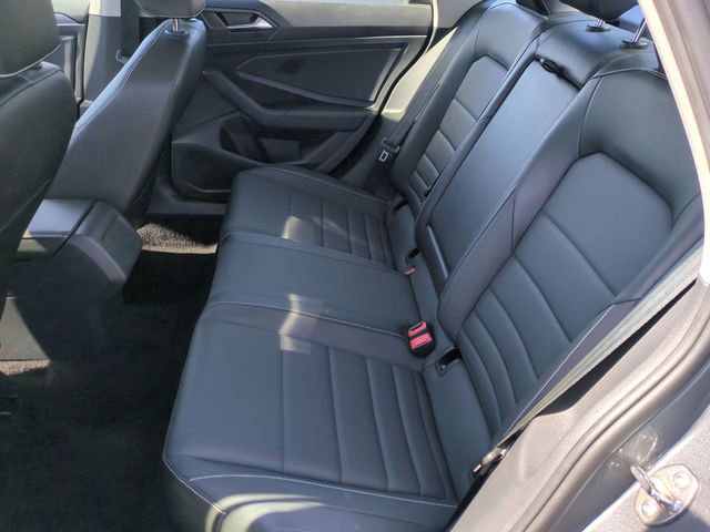 Used 2024 Volkswagen Jetta SE image 21