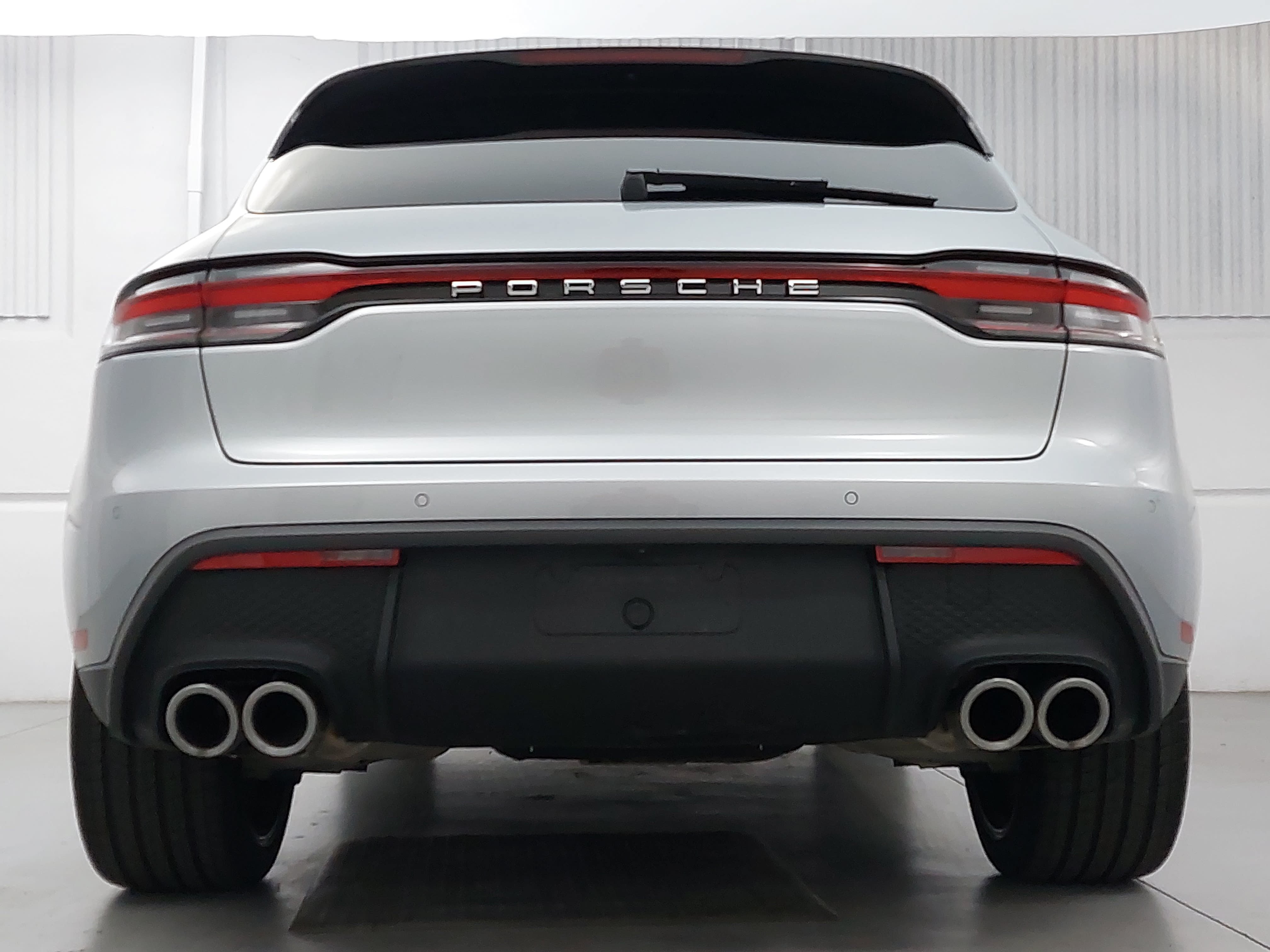 Certified 2026 Porsche Macan AWD/4WD image 6