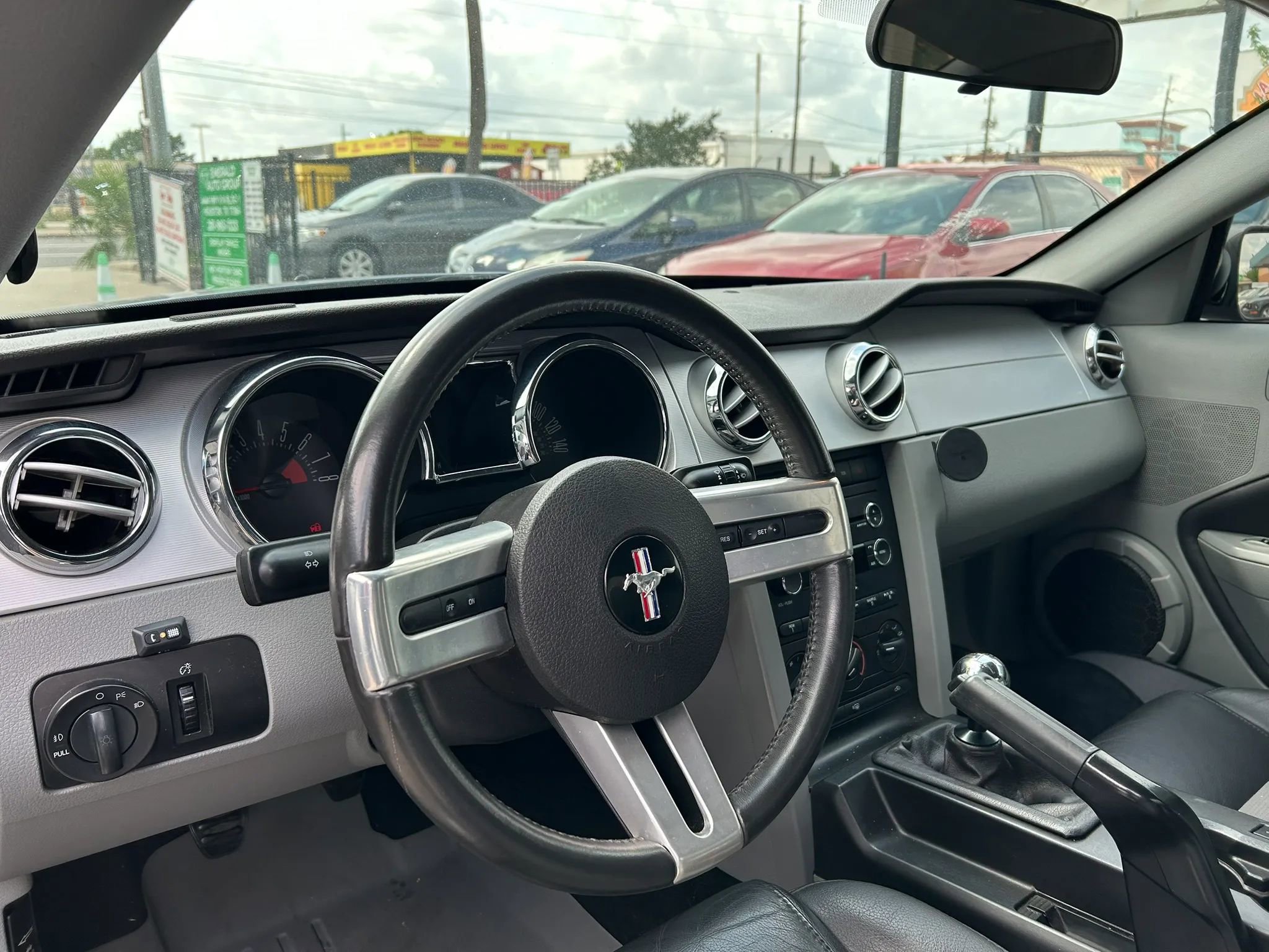 Used 2009 Ford Mustang GT Premium RWD image 10