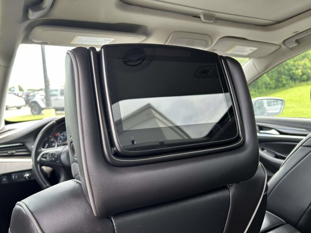 Used 2019 Buick Enclave Avenir w/ Avenir Technology Package FWD image 17