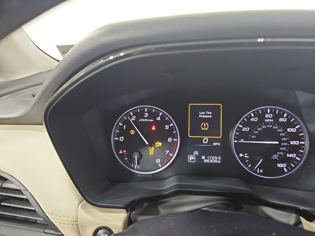 Used 2020 Subaru Outback Premium AWD/4WD image 16