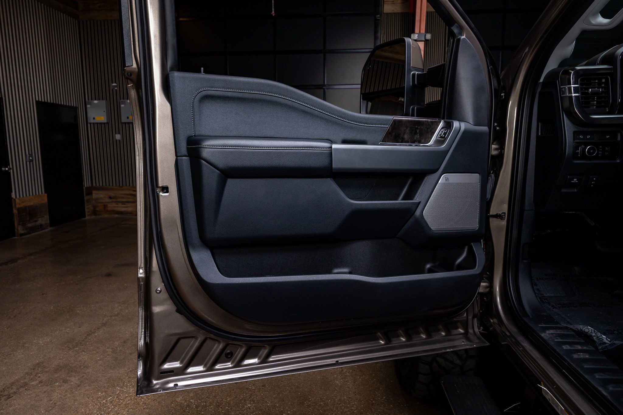 Used 2023 Ford F450 Lariat w/ Lariat Ultimate Package image 36