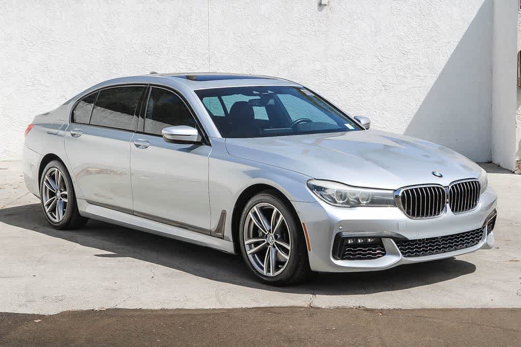 Used 2016 BMW 740i RWD image 3