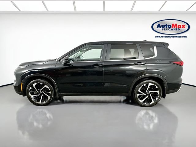 Used 2024 Mitsubishi Outlander SE image 9