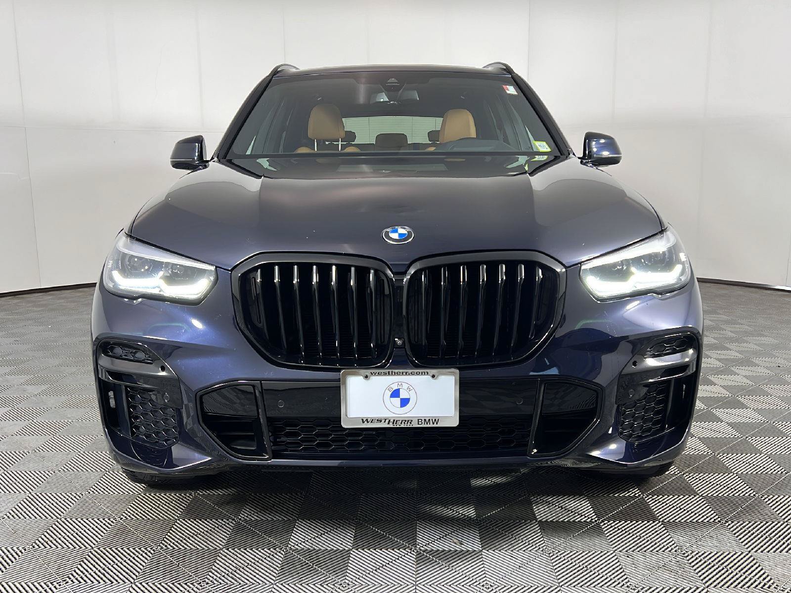 Used 2023 BMW X5 xDrive40i w/ M Sport Package AWD/4WD image 13