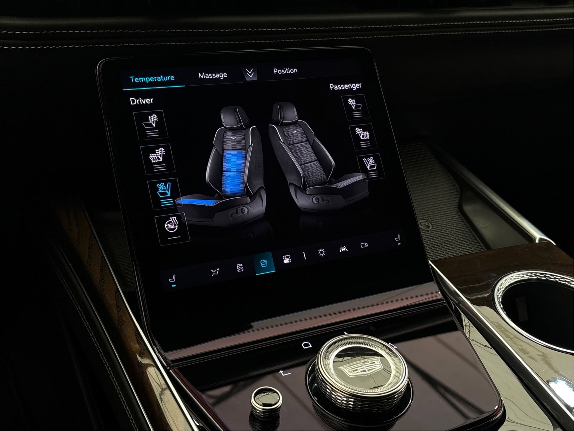 New 2025 Cadillac Escalade ESV Sport Platinum image 34