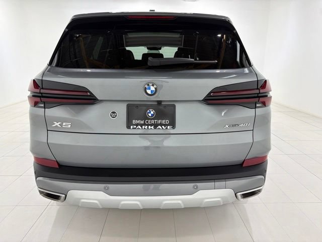 Certified 2024 BMW X5 xDrive40i w/ Premium Package AWD/4WD image 4